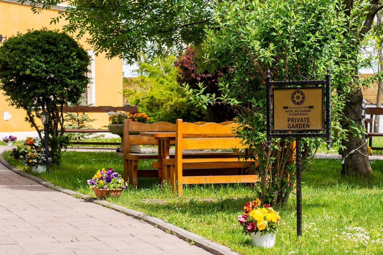 Gastland M0 Hotel & Conference Center Szigetszentmiklos Bagian luar foto