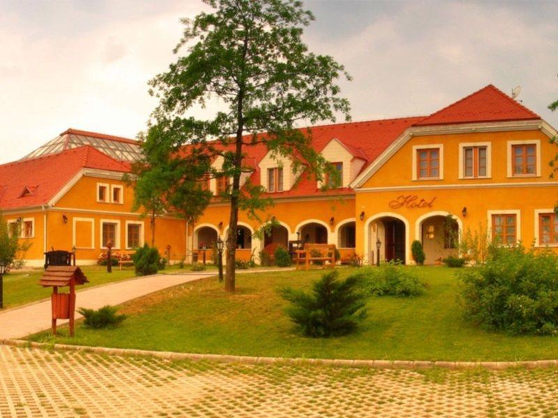 Gastland M0 Hotel & Conference Center Szigetszentmiklos Bagian luar foto
